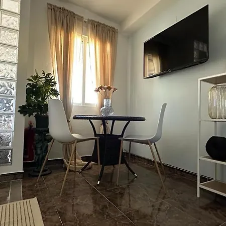 Playa De Naufragos Cozy With Pool Apartment
